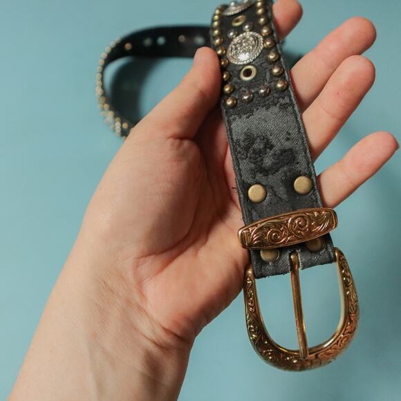 Vintage Black Studded Multi Metals Embossed Buckle Adjustable Belt - Picture 2 of 6
